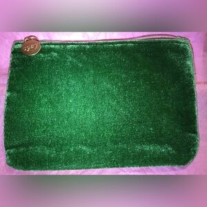 New IPSY Glam Bag Royal Treatment Forest Velvet